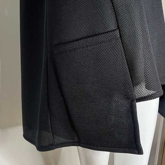 Takara Sz S/M Black Semi Structured Mesh Asymmetrical Rudi Vest Pullover Top - Picture 8 of 8